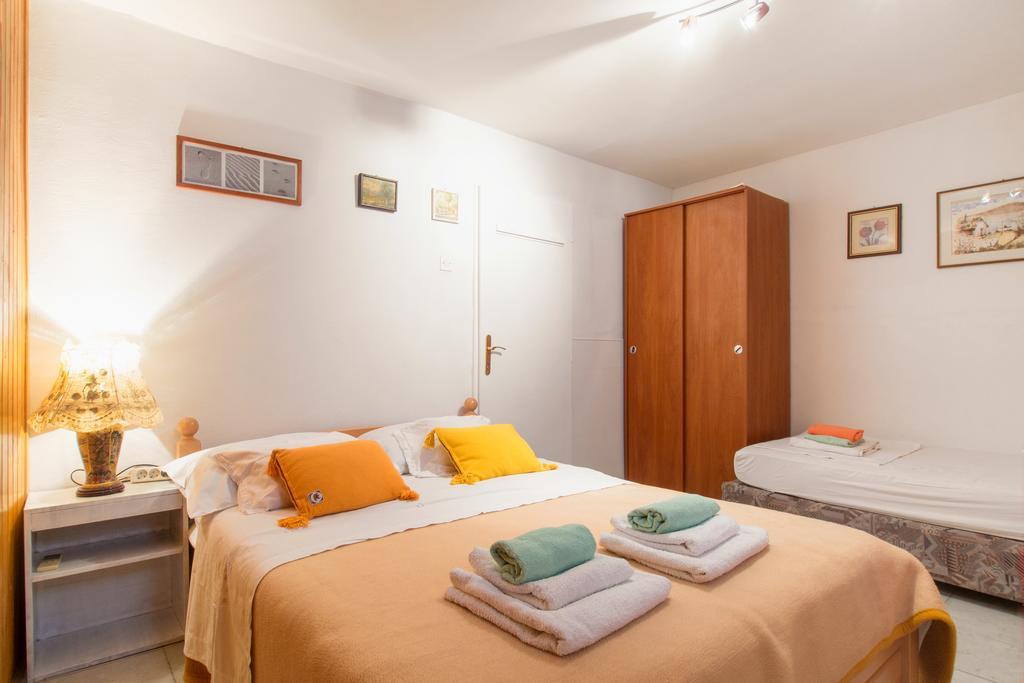 Split Accommodation Habitación foto